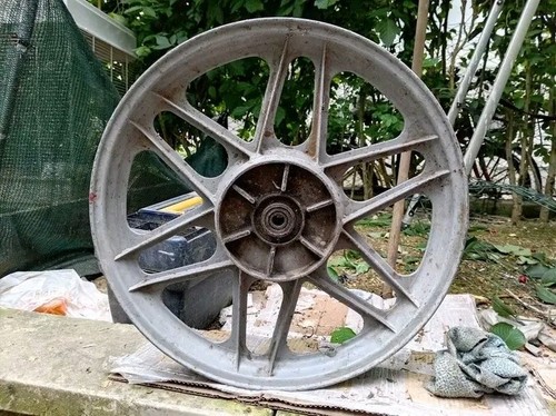 Cerchio posteriore benelli 125 - posteriore,