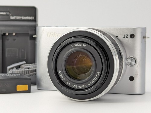 Nikon fotocamera - j2,