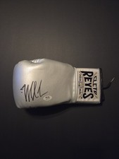 Guantone da boxe firmato Mike