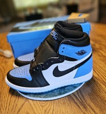 Nike Air Jordan 1 'UNC Toe'