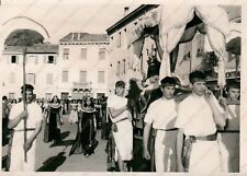 1955c PALMANOVA Carnevale carro egiziano costumi Udine Fotografia