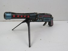 pistola giocattolo in latta