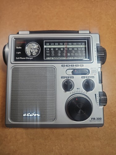 Eton 300 bande - fm, tv