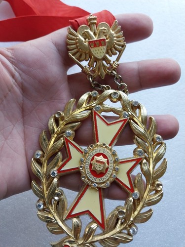 Slovenia distintivo medaglia