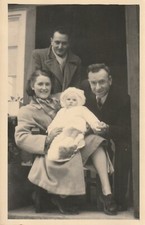 B2 - Foto Photo Fotografia anni 50 - Trio con bambino Neonato