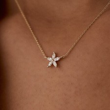 Collana donna con ciondolo