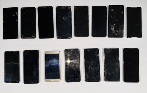 Lot phones various - of, 15