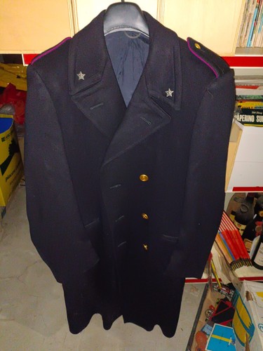 Vecchio cappotto - vecchio,