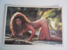 CARTOLINA PIN UP GIOVANE DONNA
