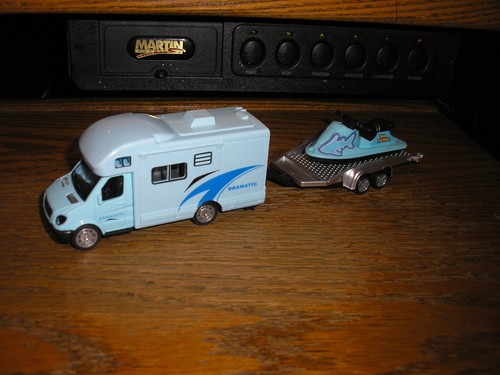 Nice plastic camper - nice,