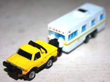 Micro Machines Camper Con