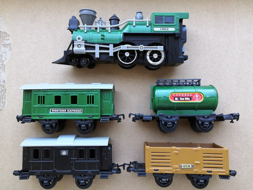 Trenino giocattolo locomotiva - trenino, giocattolo,