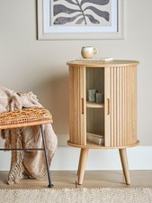 SATO, Armadio rotondo in legno H 65 cm ante scorrevoli retrò, tavolino in negozio IVY