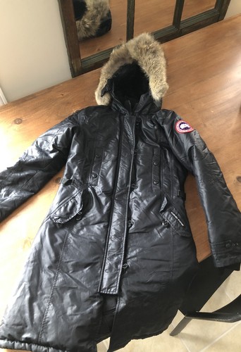 Rare canada goose - goose, womens