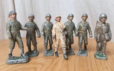 Lotto 7 soldatini in PIOMBO CAVO anni 30 Esercito Guerra Mondiale Barclay Manoil