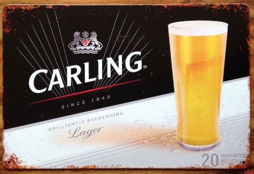 Carling beer lager pin - lager,