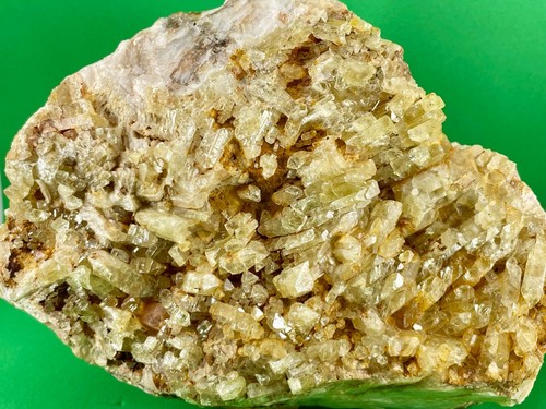 Cristalli barite gialla