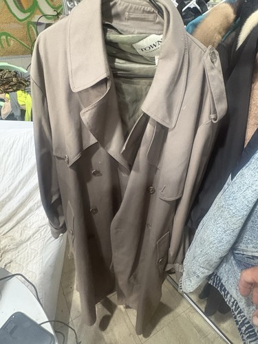 Trench cappotto città vintage