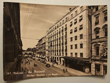 Milano - Via Manzoni - Camion Coca Cola.