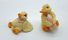 COPPIA PAPERELLE CON CIUCCIO E BIBERON IN RESINA DIMENSIONI  4X4X3 cm