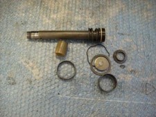 POMPANTE FORCELLA PER YAMAHA FZR 1000 DEL 1988 (YA3830)