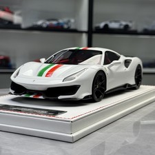 GH Model 1/18 Ferrari Novitec 488 pista (LIMITED ED.30pcs) White phosphorescent 