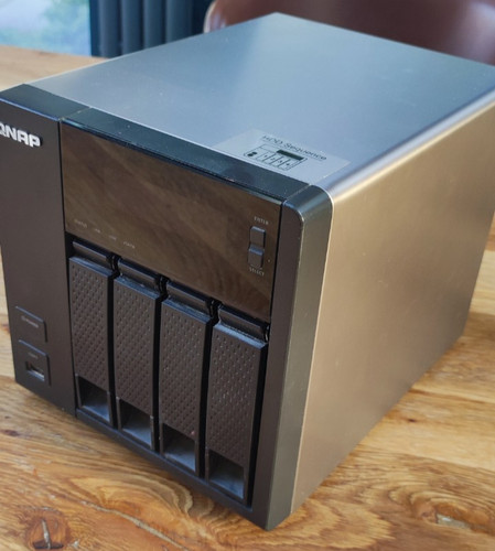Qnap 421 bay nas - 4, x