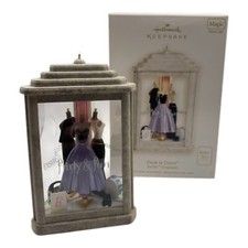 2007 Hallmark Barbie dal