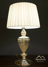 Lampada da Comodino Elegante