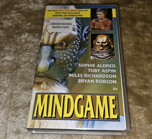 Vhs mindgame signed sophie - vhs.,