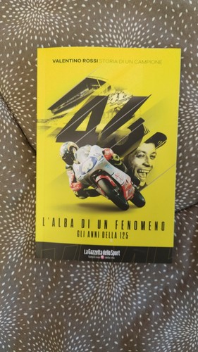 Libro valentino rossi - valentino, storia