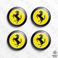 Ferrari emblema distintivo - 4x,