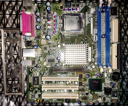 Intel d865gsa socket 775 agp - socket,