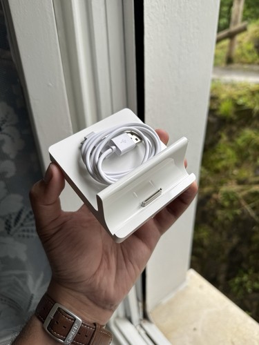 Genuine apple ipod and ipad - apple,