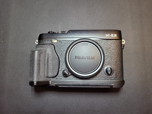 Fujifilm black camera - black,