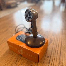 Vintage Canadian Astatic 241-S