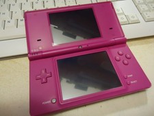 Nintendo DSi consola rosa no