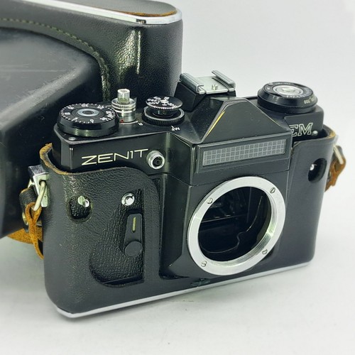 Zenit fotocamera reflex - em,
