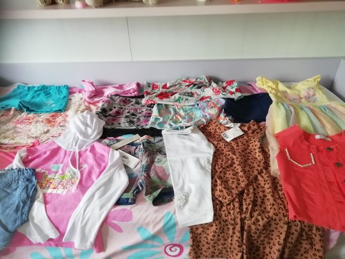 Grande lotto abbigliamento - grande,