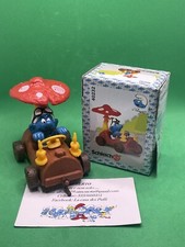 PUFFI SMURFS SUPER PUFFO IN MACCHINA LOG CAR FUNGO 40232 