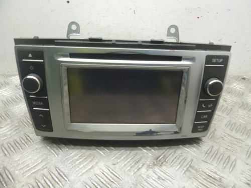 2012 toyota avensis radio - 2012,