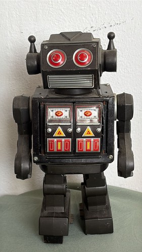 Space robot latta - robot, vintage