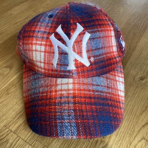 Cappellino vintage ricamato