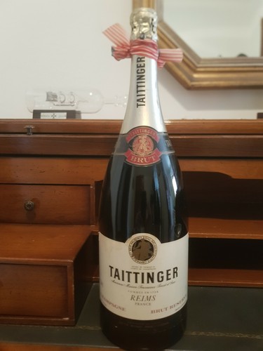 Champagne taittinger manum