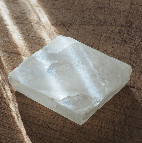 Pietra cristallo - di,
