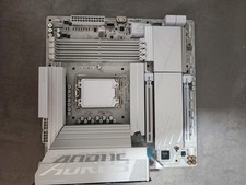 SCHEDA MADRE GIGABYTE B860M
