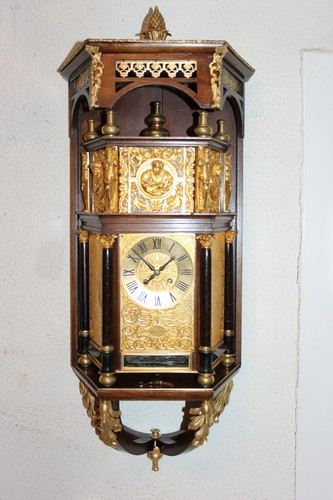 Raro orologio religioso