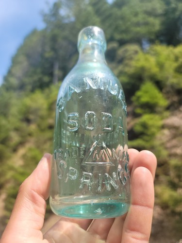Bella vecchia bottiglia - , di