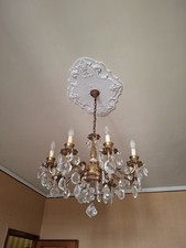 LAMPADARIO A GOCCE DI CRISTALLO E OTTONE CON 8 BRACCI anni 60/70