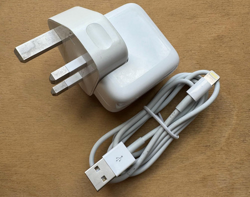 Caricabatteria adattatore usb - caricabatteria,